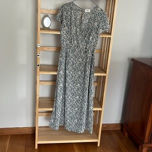 Women dress